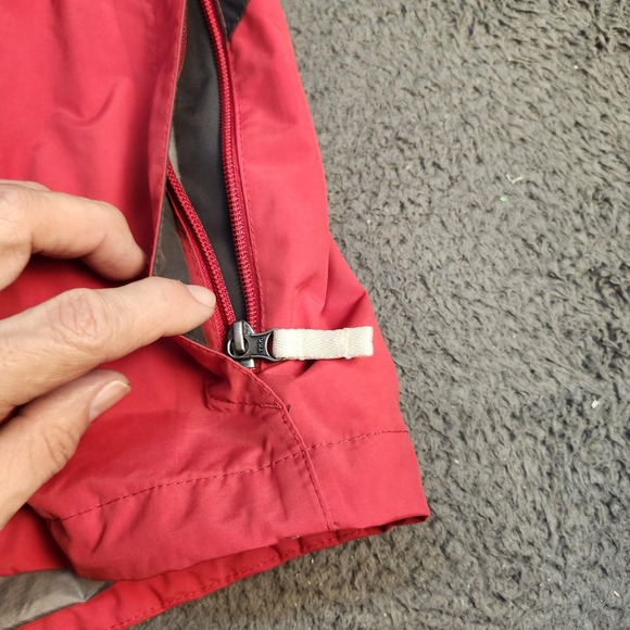 The North Face HyVent Jacket Mens Medium Red Hooded Waterproof Ski Parka Winter - Picture 2 of 13